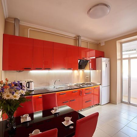 2 Bedrooms Apartment 150M From Opera House Lvov Exteriér fotografie