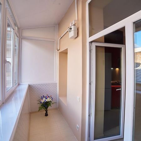2 Bedrooms Apartment 150M From Opera House Lvov Exteriér fotografie