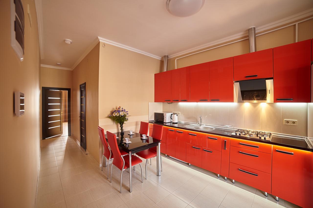 2 Bedrooms Apartment 150M From Opera House Lvov Exteriér fotografie