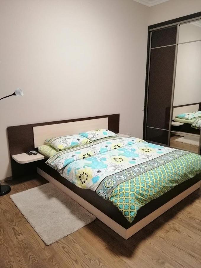 2 Bedrooms Apartment 150M From Opera House Lvov Exteriér fotografie